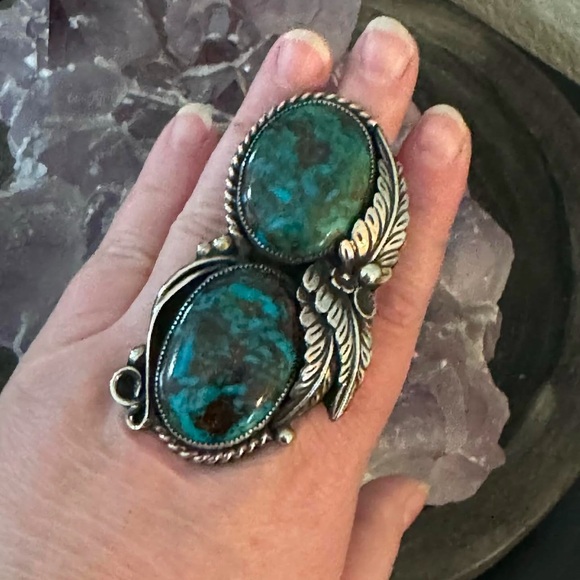 Turquoise statement ring - Picture 2 of 3
